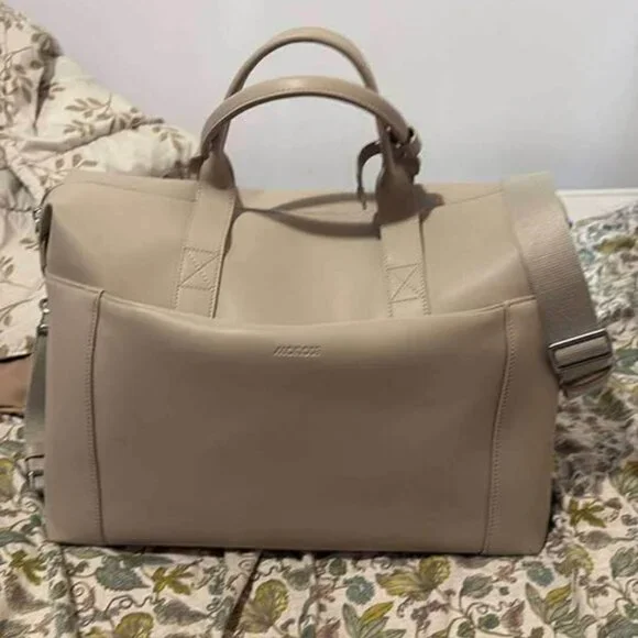 Metro Duffel - Picture 2 of 2